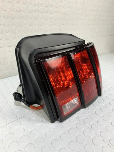 Calavera Derecha Ford Mustang Gt 1999-2004