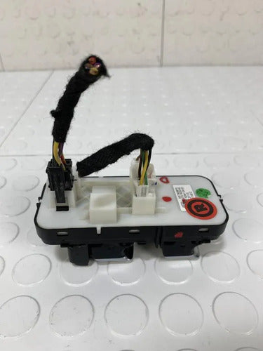 Boton Elevador Delantero Izquierdo Jmc Vigus 2020-2024 1.8