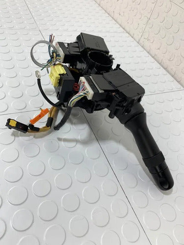 Palanca Luces Y Limpiabrisas Toyota Yaris Sedan 2007-2016