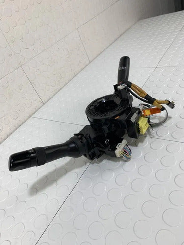 Palanca Luces Y Limpiabrisas Toyota Yaris Sedan 2007-2016
