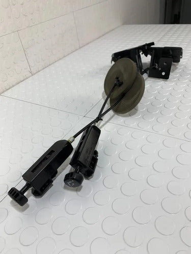 Chapa Respaldo Asiento Trasero Toyota Yaris-r 2016-2020