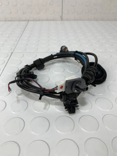 Sensor Abs Trasero Derecho Toyota Yaris-r 2016-2020