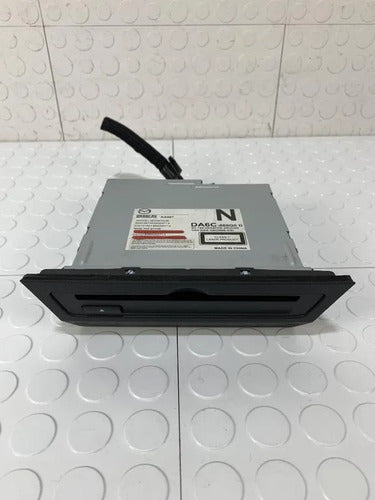 Modulo Reproductor Discos Toyota Yaris-r 2016-2020 Negro