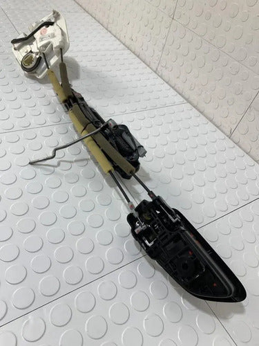 Chapa Trasera Derecha Manijas Toyota Yaris-r 2016-2020