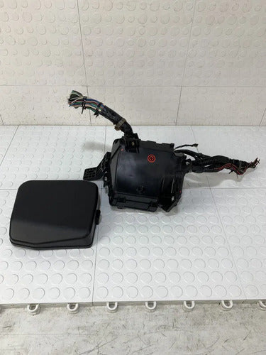 Caja De Fusibles Motor Toyota Yaris-r 2016-2020