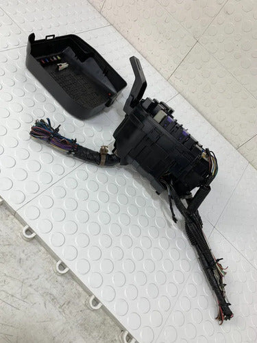 Caja De Fusibles Motor Toyota Yaris-r 2016-2020