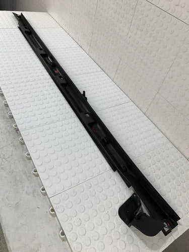 Moldura Estribo Derecha Subaru Forester 2014-2018 2.5 Negro