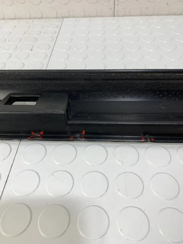 Moldura Estribo Derecha Subaru Forester 2014-2018 2.5 Negro