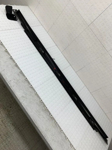 Moldura Estribo Izquierda Subaru Forester 2014-2018 2.5 Negro