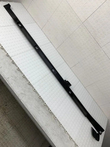 Moldura Estribo Izquierda Subaru Forester 2014-2018 2.5 Negro