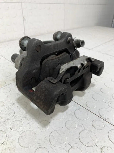 Caliper Trasero Derecho Bmw F30 2013 328ia
