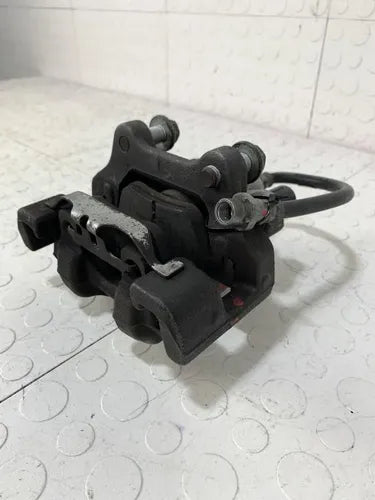 Caliper Trasero Derecho Bmw F30 2013 328ia