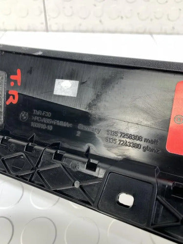 Moldura Poste Exterior Trasera Derecha Bmw F30 2013 328ia Negro