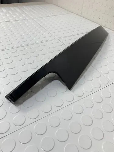 Moldura Poste Exterior Trasera Derecha Bmw F30 2013 328ia Negro