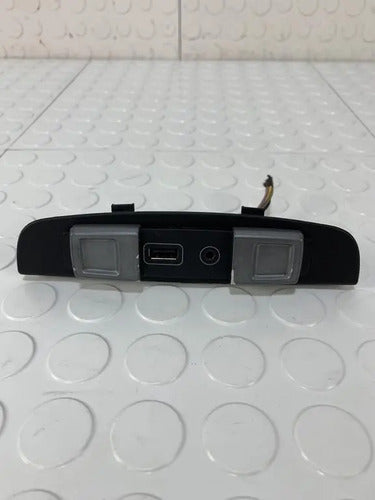 Modulo Entrada Usb Y Auxiliar Seat Leon Fr 2013 1.8 Tsi Aut