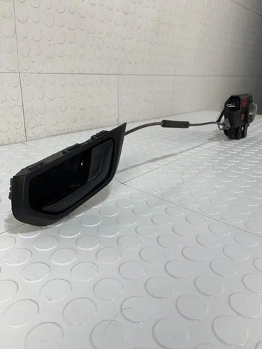 Chapa Cerradura Derecha Ram 700 2021-2025 2p