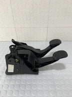 Pedales Clutch Freno Ram 700 2021-2025 2p