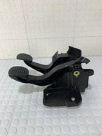Pedales Clutch Freno Ram 700 2021-2025 2p