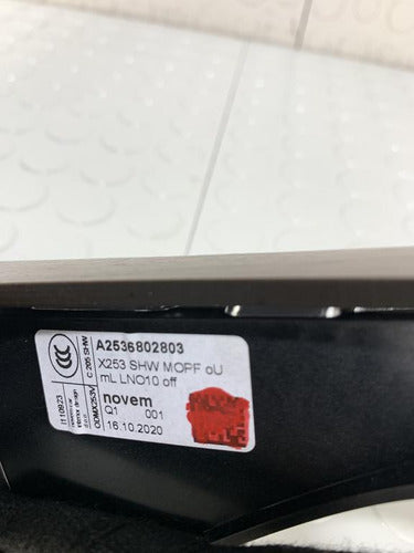 Moldura Central Frente Estéreo Mercedes Benz Glc 2021 X253 Negro
