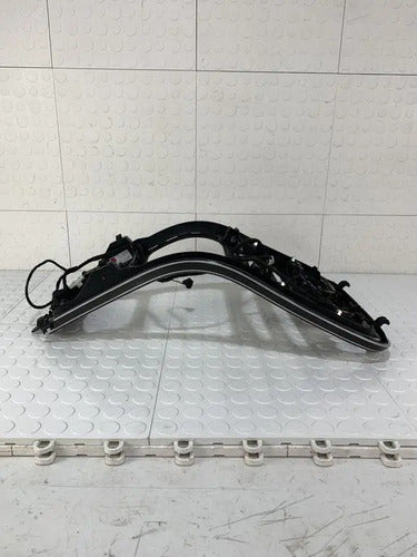 Moldura Central Frente Estéreo Mercedes Benz Glc 2021 X253 Negro