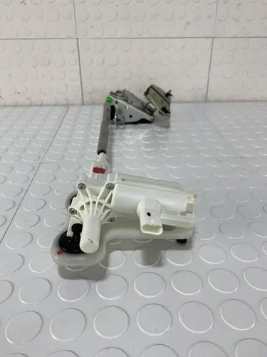 Cerradura Chapa Cajuela Mercedes Benz Glc 2021 X253