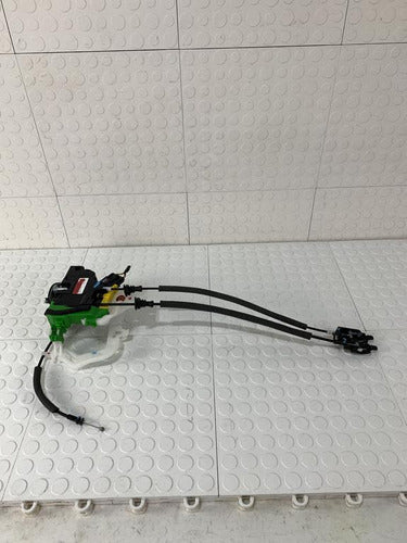 Chapa Cerradura Delantera Derecha Kia Sorento 2016-2020