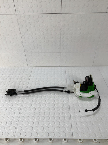 Chapa Cerradura Delantera Derecha Kia Sorento 2016-2020