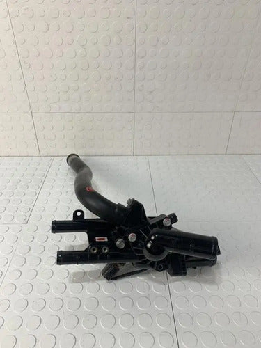 Tomas De Agua Con Termostato Kia Sorento 2016-2020