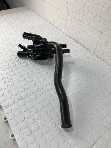 Tomas De Agua Con Termostato Kia Sorento 2016-2020