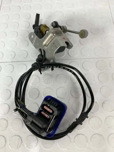 Sensor Abs Trasero Izquier Mercedes Benz E200 W212 2013-2016