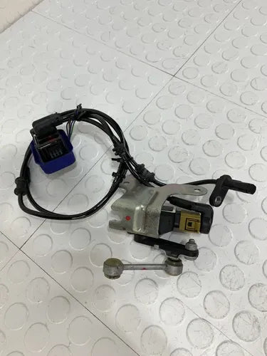 Sensor Abs Trasero Izquier Mercedes Benz E200 W212 2013-2016