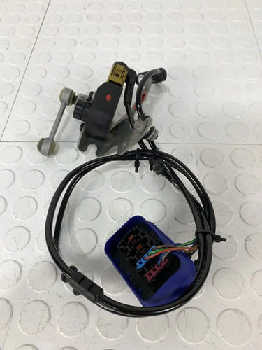Sensor Abs Trasero Izquier Mercedes Benz E200 W212 2013-2016