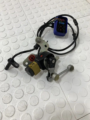 Sensor Abs Trasero Izquier Mercedes Benz E200 W212 2013-2016