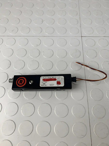 Antena Amplificadora Mercedes Benz E200 W212 2013-2016 Negro