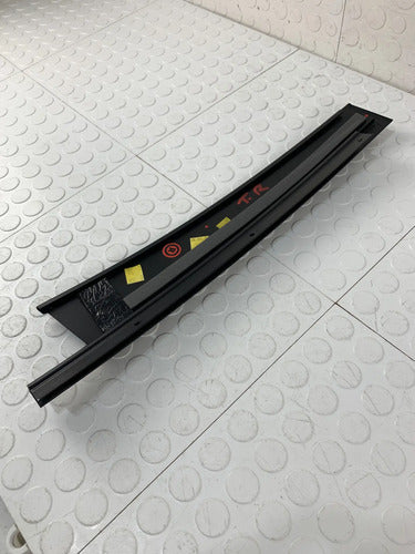 Moldura Poste Trasero Der Mercedes Benz E200 W212 2013-2016 Negro