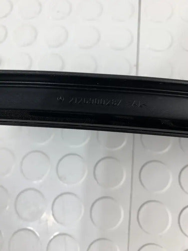 Moldura Poste Derecho Mercedes Benz E200 W212 2013-2016 Negro