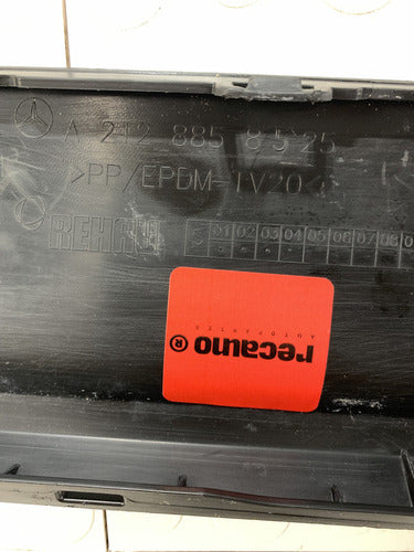 Moldura Inferior Facia Tras Mercedes Benz E200 W212 2013-16 Negro