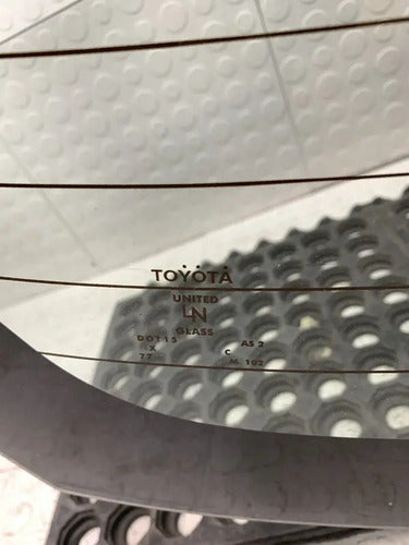 Cristal Trasero Medallón Toyota Corolla 2009-2013 1.8