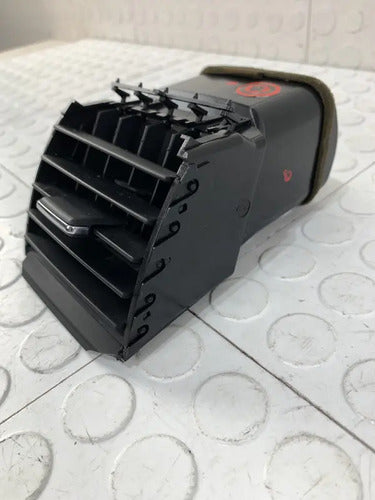 Difusor Aire Central Izquierda Toyota Corolla 2009-2013 1.8
