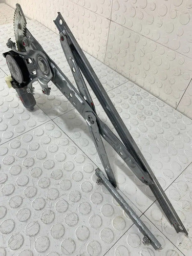 Elevador Motor Trasero Izquierdo Nissan Murano Z52 2015-2021