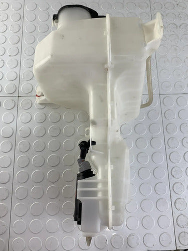 Depósito Limpiaparabrisas Toyota Avanza 2016-2021 Negro
