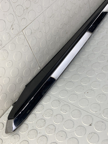Moldura Derecha Cristal Trasero Nissan Maxima 2004-2008 Negro