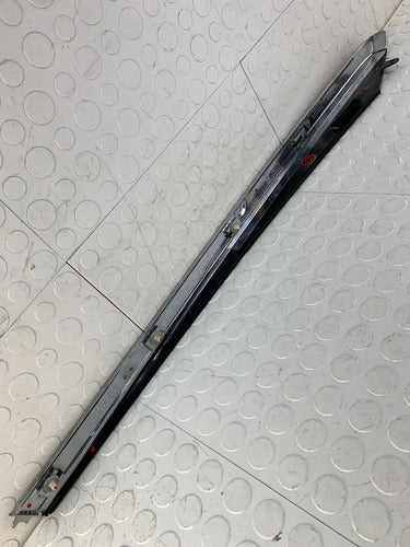 Moldura Izquierda Cristal Trasero Nissan Maxima 2004-2008 Negro