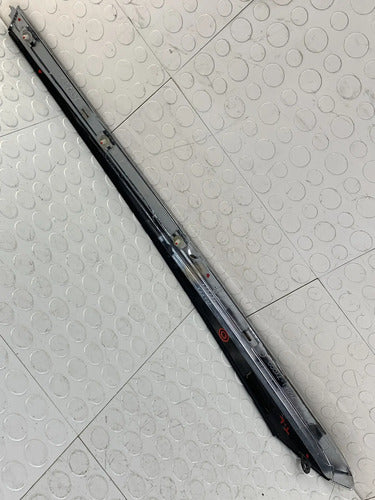 Moldura Izquierda Cristal Trasero Nissan Maxima 2004-2008 Negro