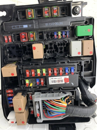 Caja De Fusbiles Motor Kia Forte 2016 Lx 1.8