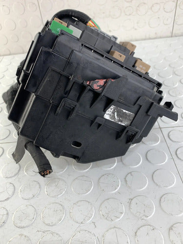 Caja De Fusbiles Motor Kia Forte 2016 Lx 1.8