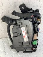Caja De Fusbiles Motor Kia Forte 2016 Lx 1.8