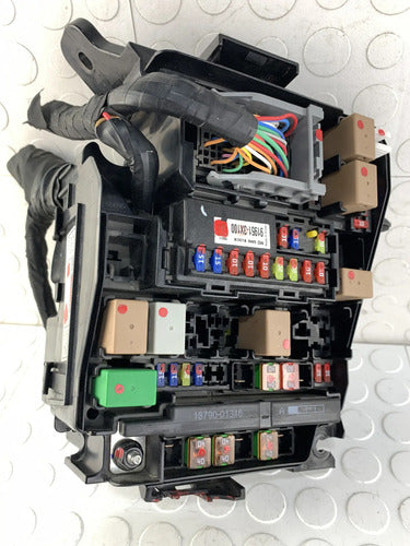 Caja De Fusbiles Motor Kia Forte 2016 Lx 1.8