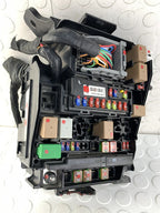 Caja De Fusbiles Motor Kia Forte 2016 Lx 1.8