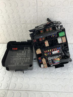 Caja De Fusbiles Motor Kia Forte 2016 Lx 1.8